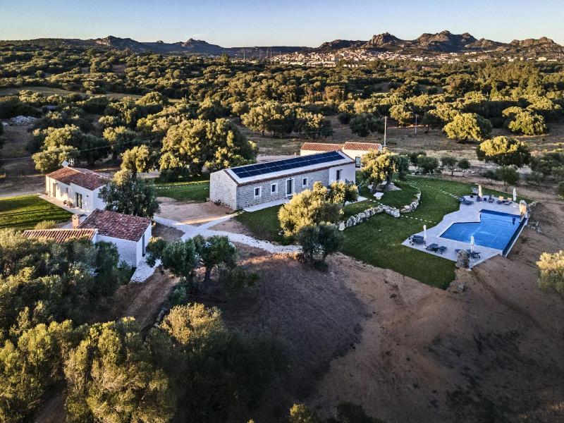 Uddastri Retreat ad Arzachena - Incantevole B&B panoramico