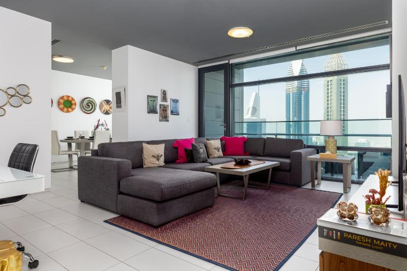 Maison Privee - High Rise 2 BD apt in Index tower — отель с удобным расположением в Дубае