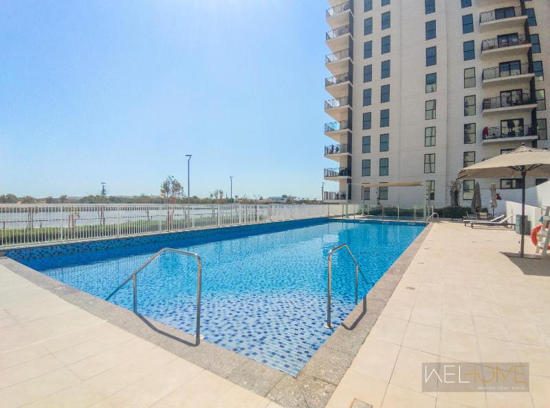 WelHome - Apt Close to Yas Waterworld and Ferrari Circuits — забронировать отель в Абу