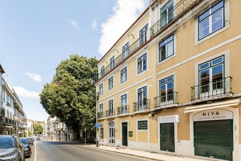 Metropolitan Living Lisbon - Janelas Verdes — отзывы гостей и цены