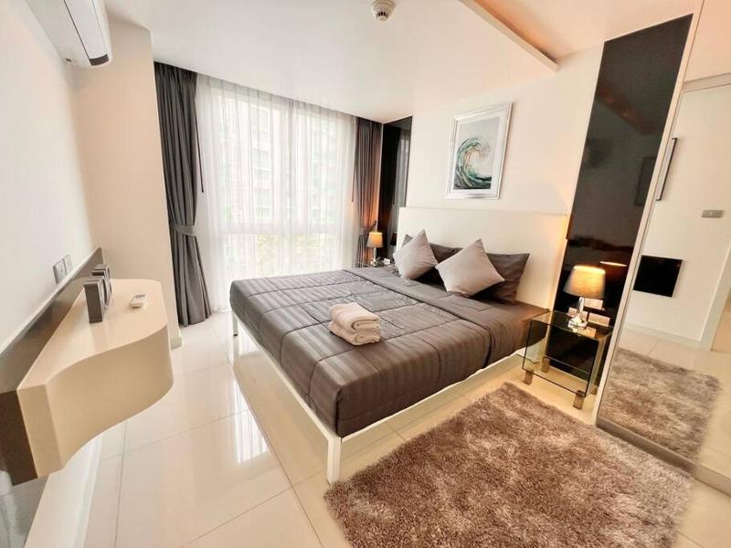 At Home 1 Bed in CCR Condominium — отель с удобствами в Паттайе