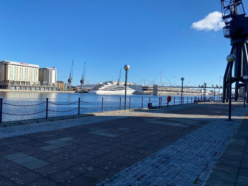 Цены на Two Bedroom apartment with river view в Лондоне