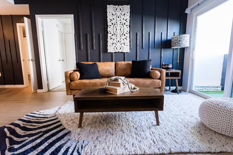 2 Bdr Apt w balcony in Heart of Hollywood — отзывы гостей и цены