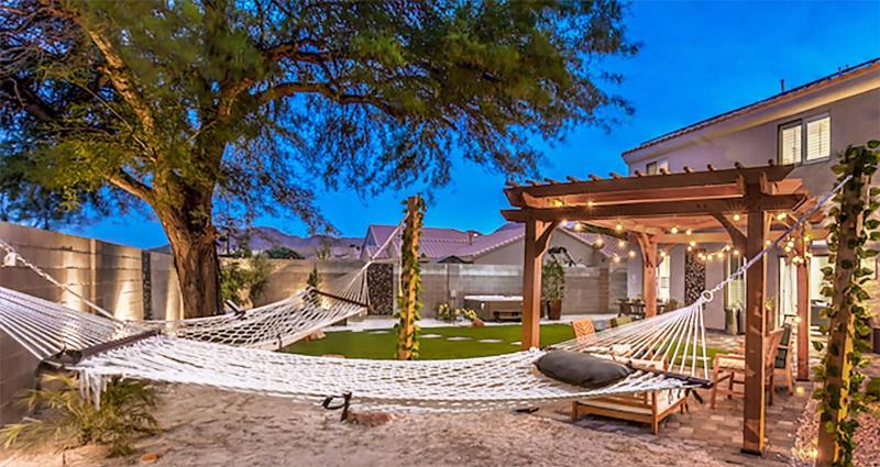 Luxury Home, Spa, Dog Friendly, Games, BBQ — отель в Лас Вегасе, Соединенные Штаты Америки