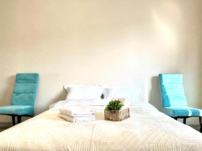 Цены на 2-Bedroom Luxury Apartment in Central Almaty в Алматы