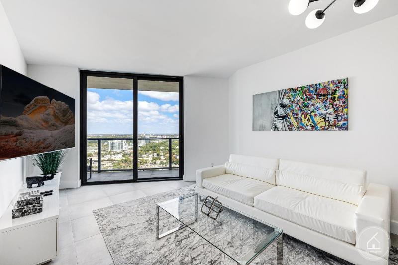 Luxury 2-Bedroom Condo in Edgewater — отзывы гостей и цены