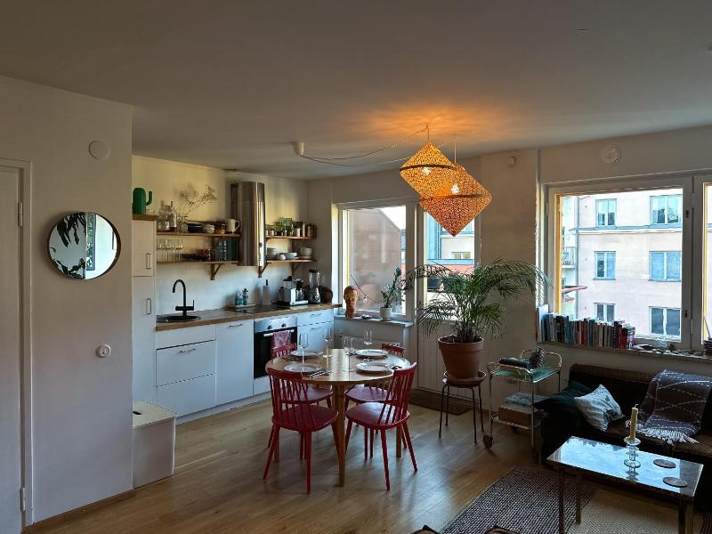 Spacious Top Floor Apartment With Terrace & Remote Working — отзывы гостей и цены