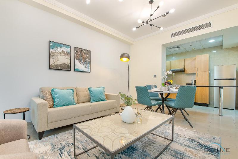 Цены на Dazzling 1BR at Marina Crown Dubai Marina by Deluxe Holiday Homes в Дубае