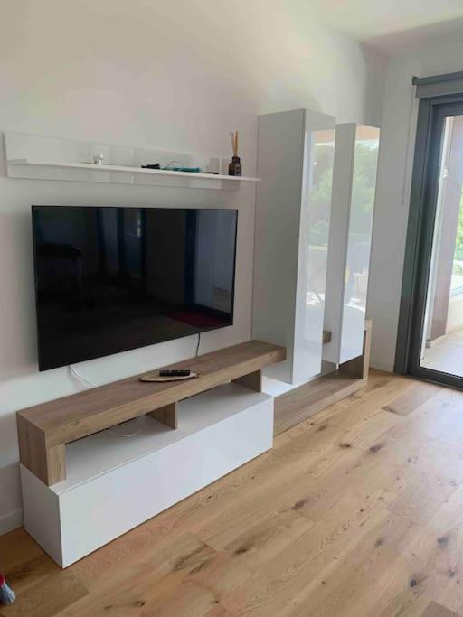 Venere Smeralda a Olbia - Lussuoso e Accessibile