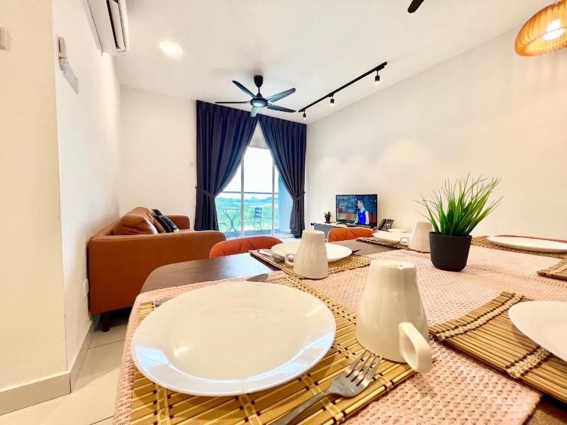 O2 1-10Pax Pavilion Bukit Jalil 3Room Balcony WiFi — комфортный отель в Куала-Лумпуре