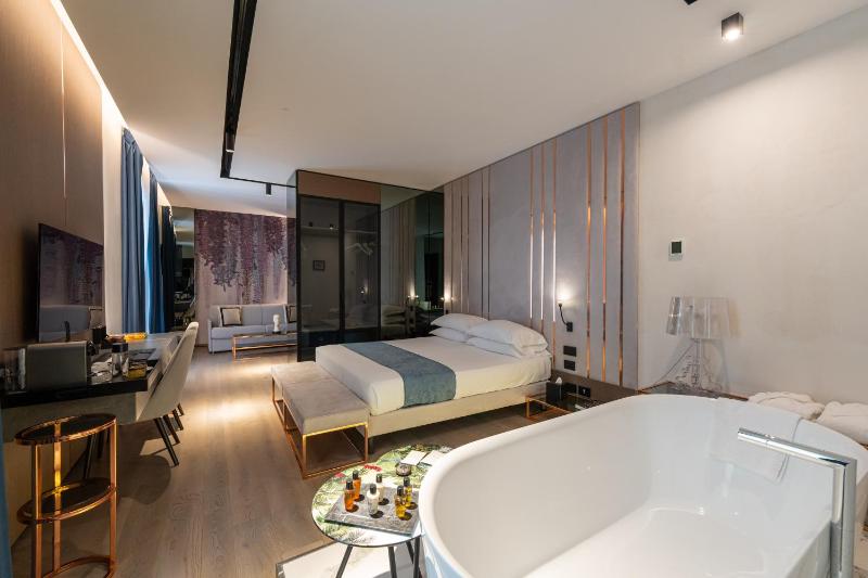 Agra Suites — отель в Неаполе, Италия