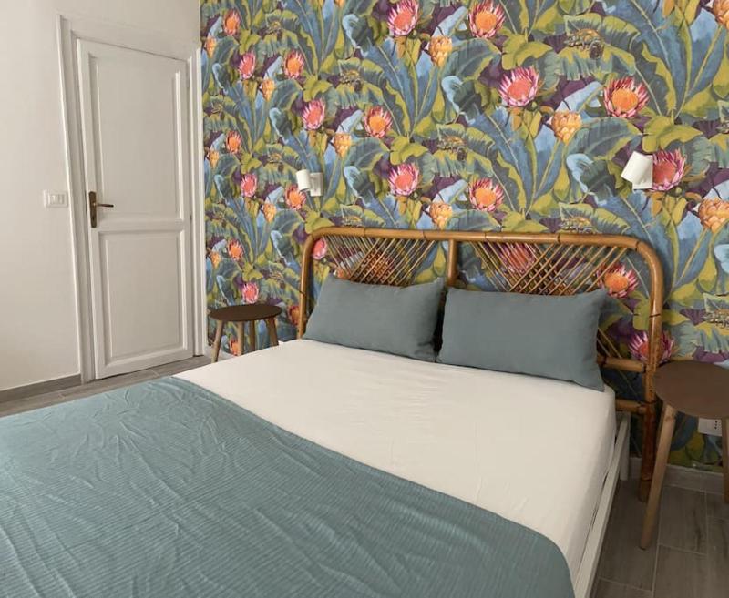 Monkey house Appartamento in centro storico — забронировать отель в Палермо