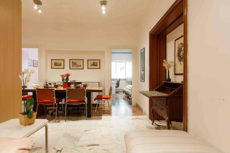 St.Peter/Vatican-Spacious and comfy-3Bedrooms Apt — отель в Риме, Италия