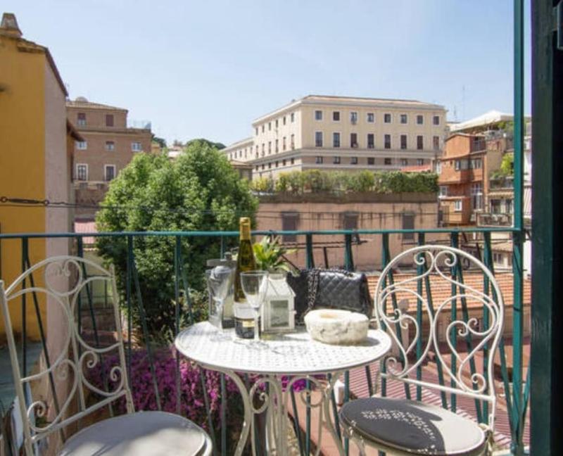 Romanlux suites Vatican 3BD 2BA — отель с удобствами в Риме
