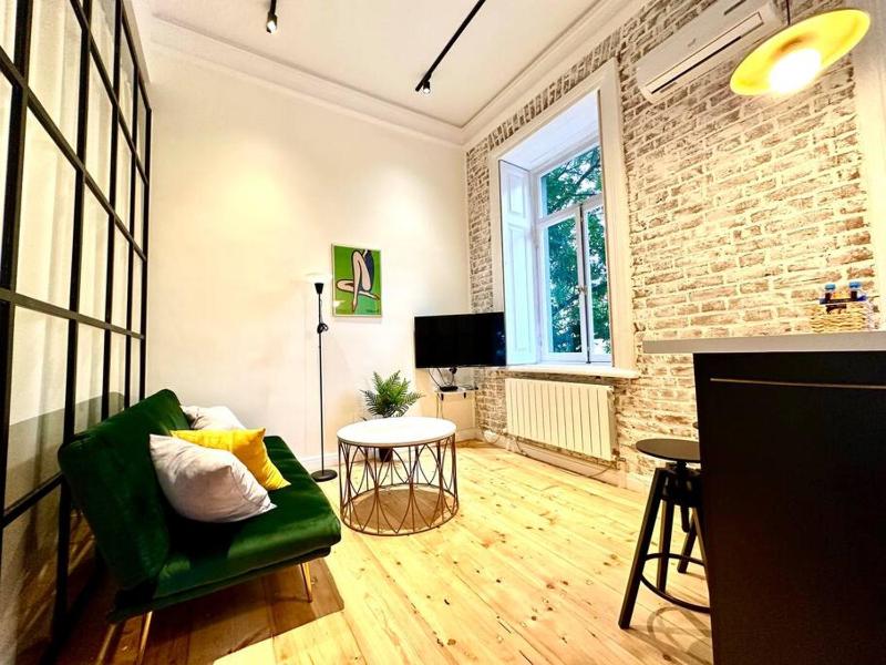 Цены на Old Town Boutique в Тбилиси