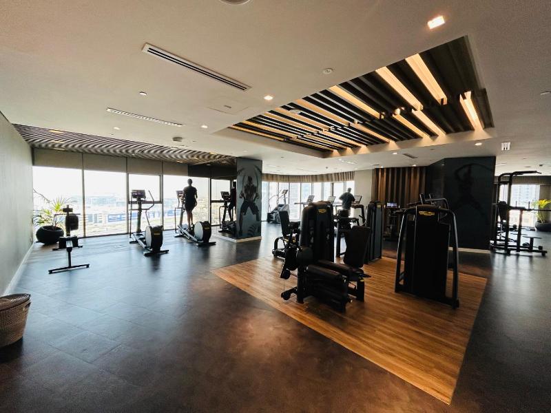 Unique 2br with Infinity Pool view on Burj Khalifa — забронировать отель в Дубае