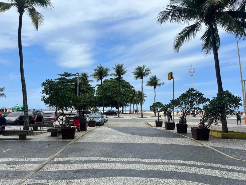 Apartamento frente a Praia de Copacabana — забронировать отель в Рио