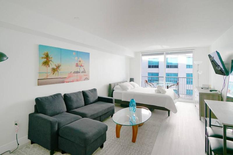New Condo in Brickell / with parking — отель с удобным расположением в Майами