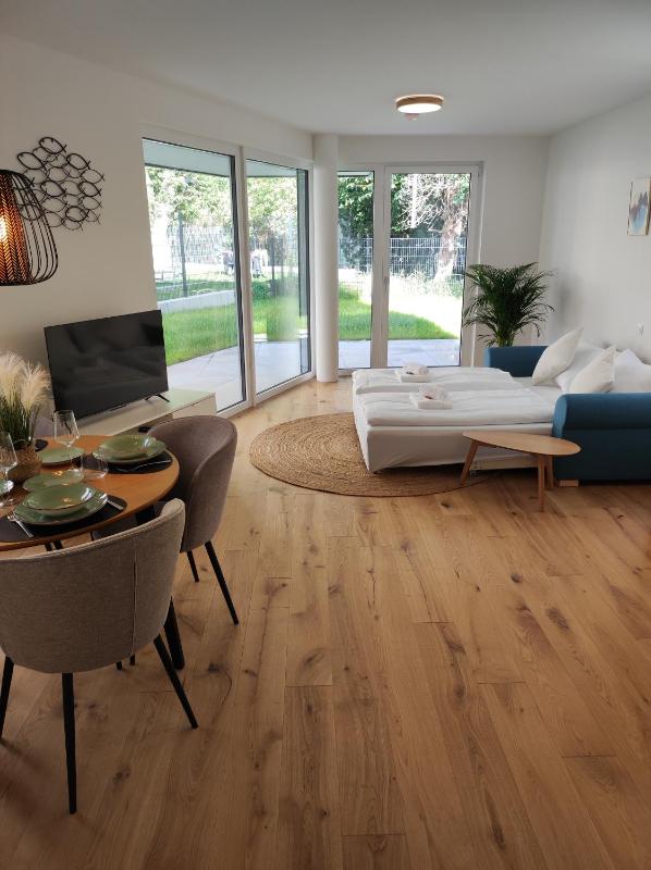 Roksox-home Apartment gegenuber der Uno-City und Kaiserwasser — отель в вене, Австрия