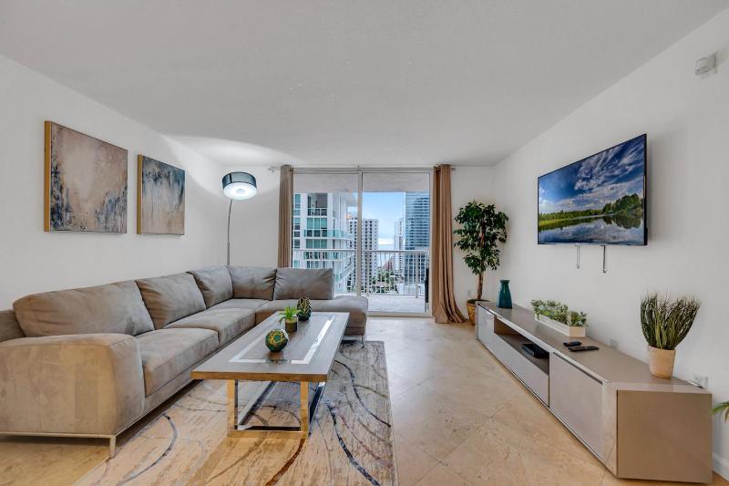 Цены на Gorgeous 1BR Condo Brickell-FreeParking в Майами