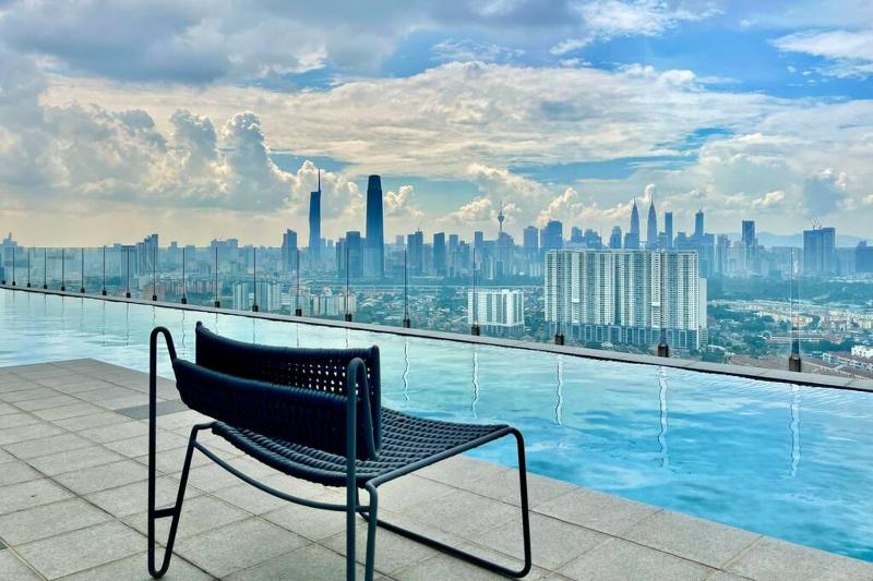Axis Crown Residence Near KLCC — отель с удобствами в Куала-Лумпуре