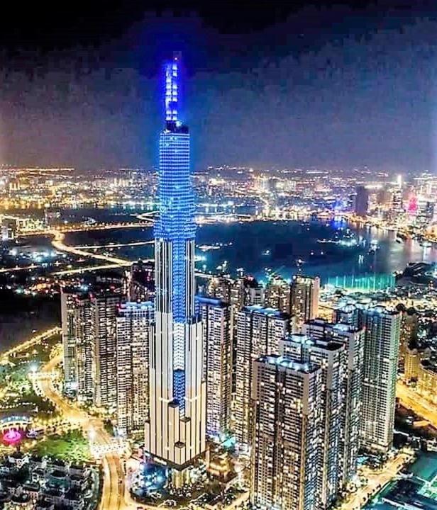 Цены на Vinhome Central Park Standard Home Stay в Хошимине