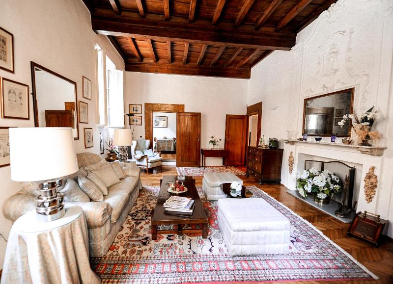 Acacia Firenze - Amarillis — отель в Флоренции, Италия