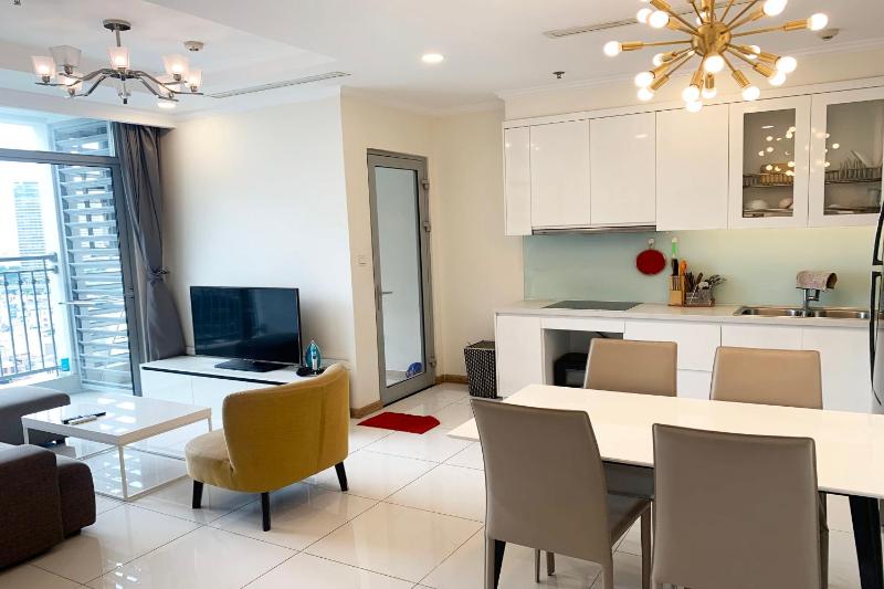 Can Ho Vinhomes Central Park - Tony's Apartment — отель с удобным расположением в Хошимине