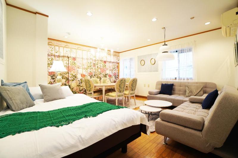 MATATABI STAY Alita Motomachi 2F — отель с удобным расположением в Осаке