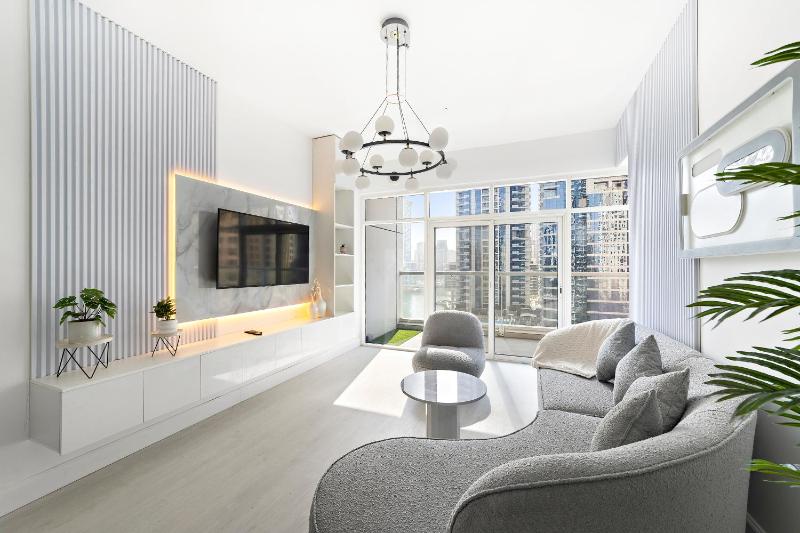 Lux 1BR with Amazing Marina view, 1 min to JBR Beach - Continental Tower — отель с удобствами в Дубае
