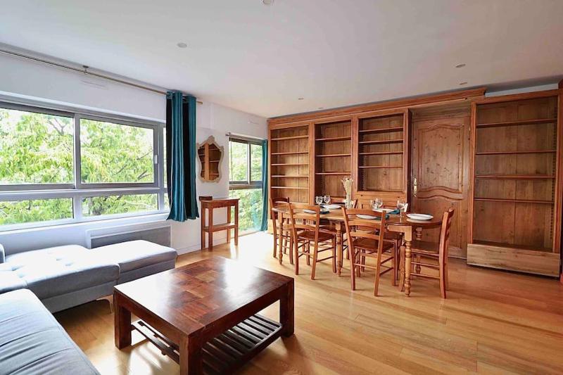 Цены на Central : 3 pieces 58 m2 - residence multi services в Париже