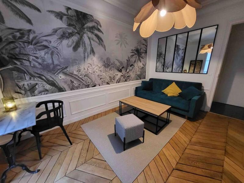 Цены на Appartement Grands Boulevards - Bonne nouvelle в Париже