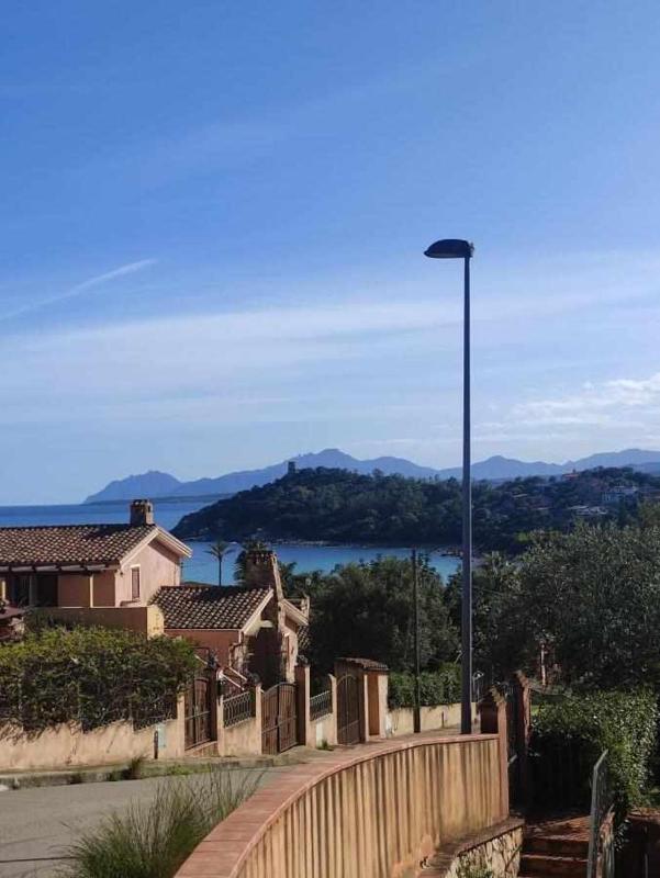 Portu Hill Apartments ad Àrbatax - Oasi con Vista Giardino