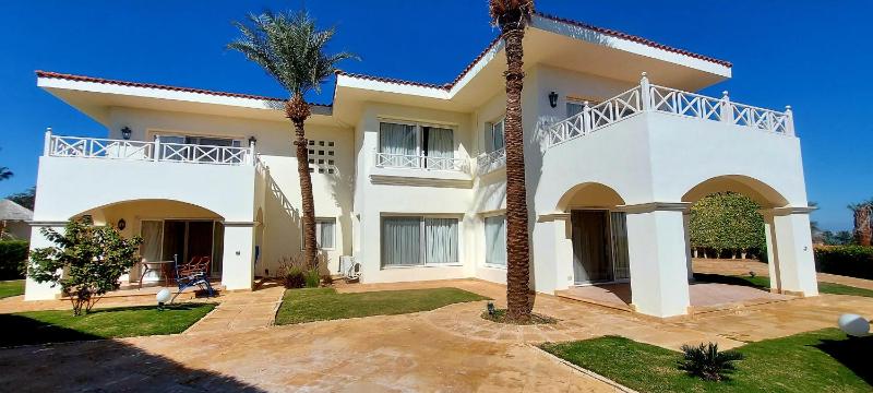 Private villas in Sheraton Sharm Resort - By Royal Vacations EG — комфортный отель в Шарм-эль-Шейхе