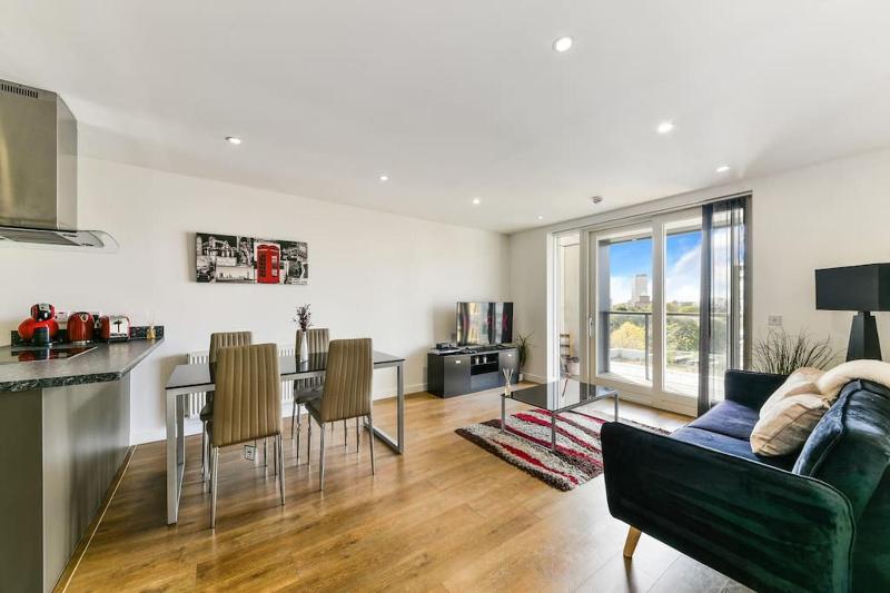 Цены на Amazing 2 bed 2 bath flat in Canary Wharf в Лондоне
