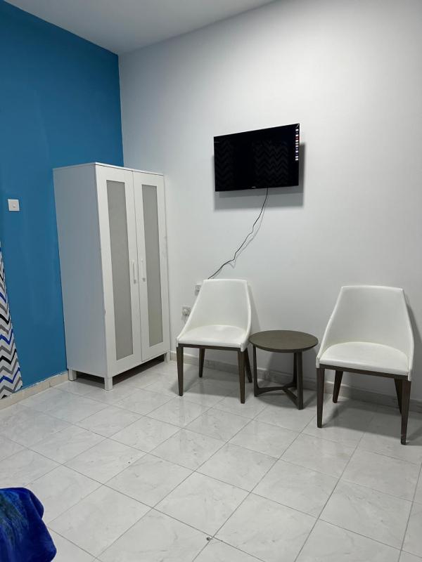Studio Room — отель с удобным расположением в Дубае