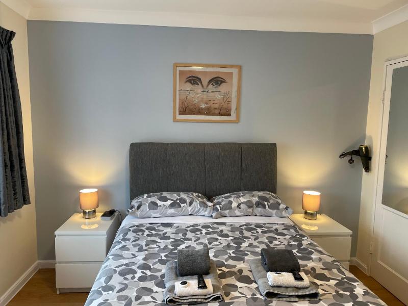 Kensal Lodge 2 Guest House — отель с удобным расположением в Лондоне