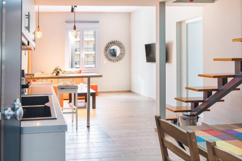 Kazi Home 1 — отель с удобным расположением в Афины