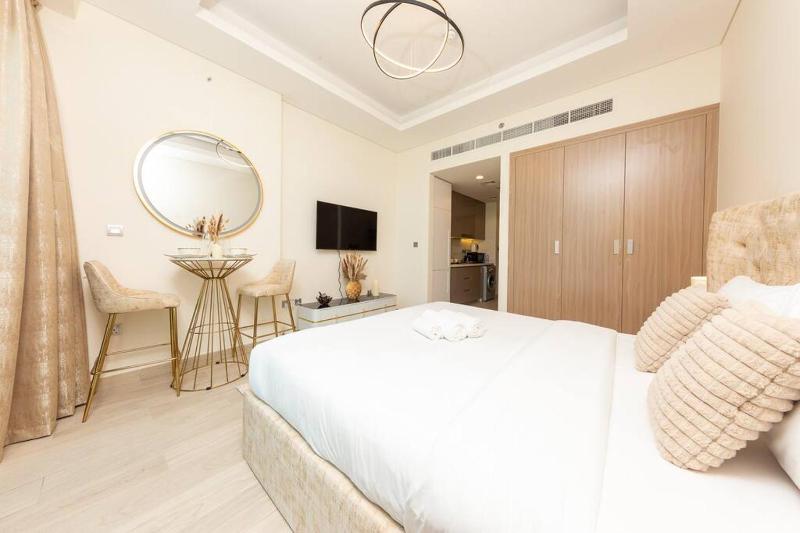 Contemporary Bright Studio near Downtown — комфортный отель в Дубае