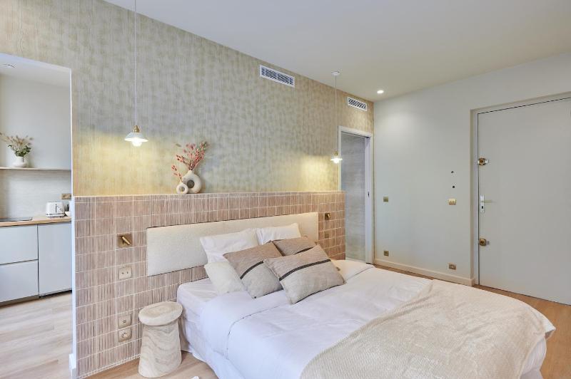 Цены на Sublime studio Beaubourg by Studio prestige в Париже