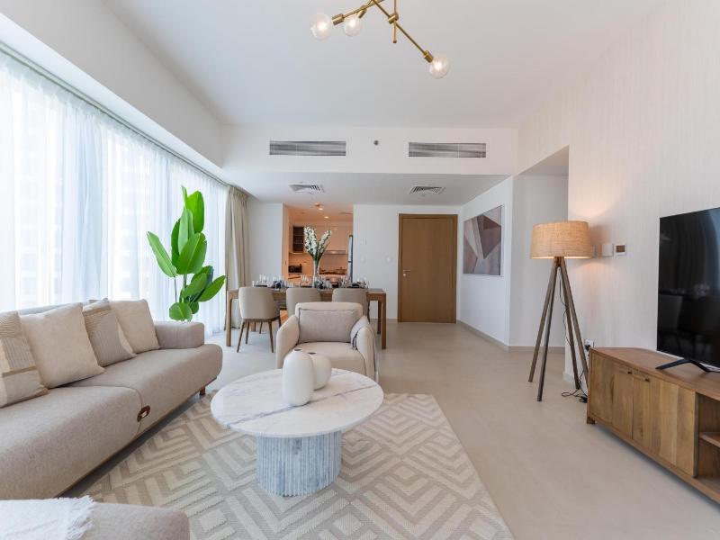 Цены на Luxurious Building & Interiors w Burj Khalifa views в Дубае