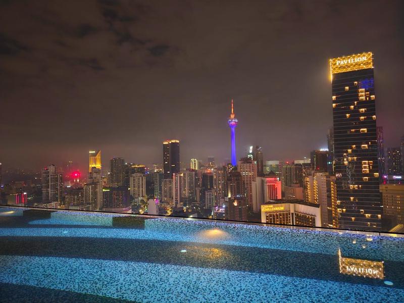 1 min to Pavilion Bukit Bintang Luna Suites — отель в Куала-Лумпуре, Малайзия