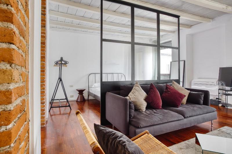 JOIVY Superb Studio in the Centre of Milan — забронировать отель в Милане