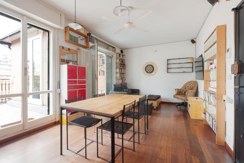 Цены на APT with huge Terrace- Calvairate District в Милане
