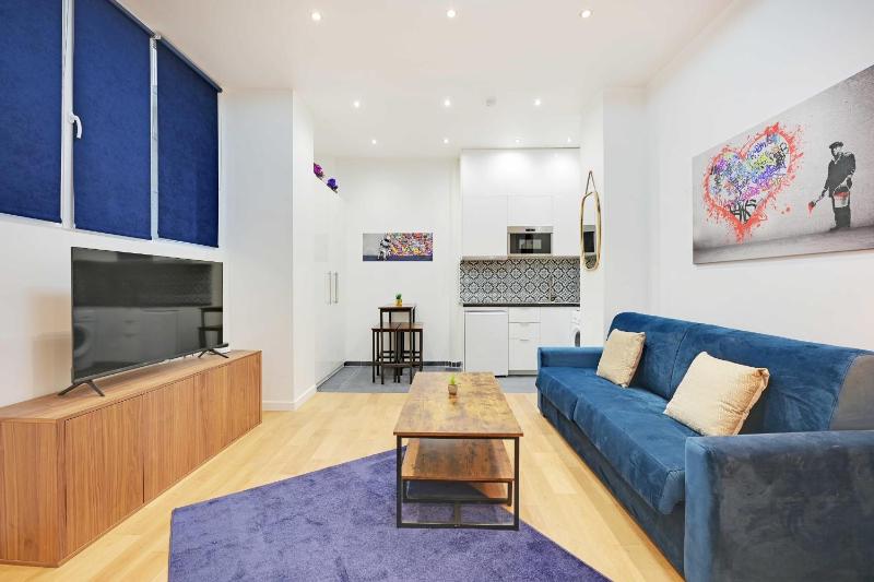 Fantastic flat 1BDR6P-REPUBLIQUE — отель с удобствами в Париже