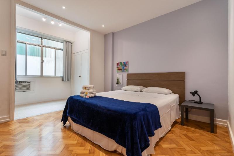 Conforto em Copacabana - Ideal para amigos - NSC506 Z5 — забронировать отель в Рио
