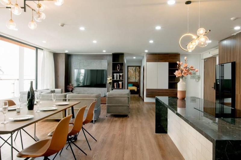 Цены на Luxury Penthouse 240m2, 3Br, Quan2 в Хошимине