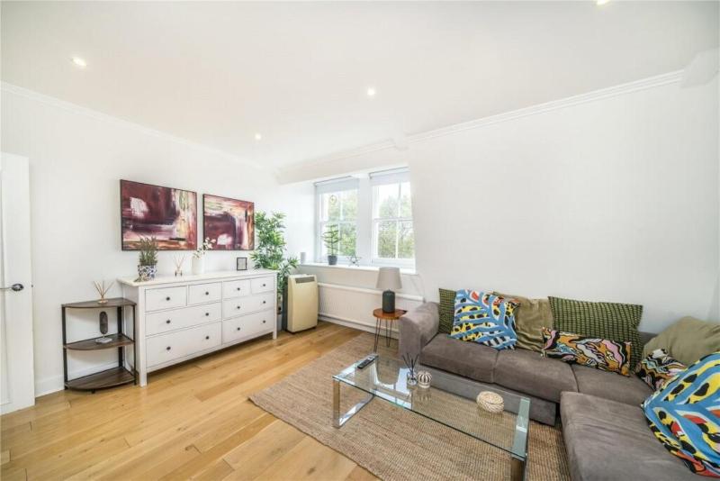 BOND STREET STATION 2 BED FLAT — комфортный отель в Лондоне