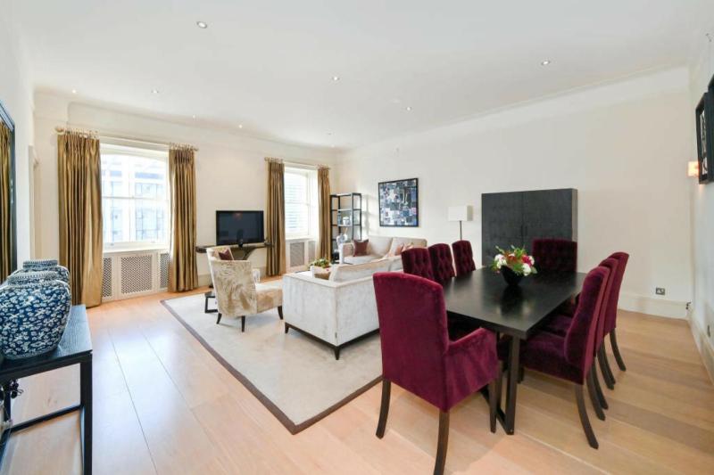 FLORAL STREET CENTRAL COVENT GARDEN — отель в Лондоне, Соединенное Королевство