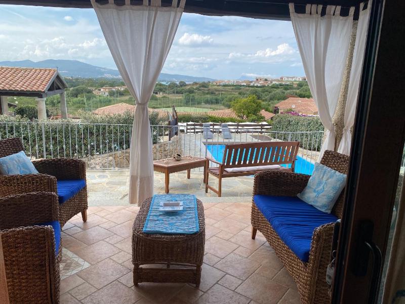Villa Nanà a Tanaunella - Elegante villa vista mare